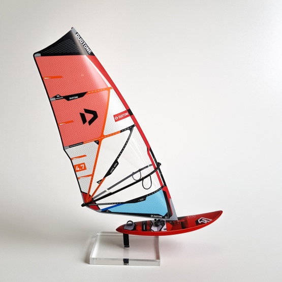 Model windsurfingowy: Fanatic Grip + Duotone Super Hero (Red/Orange)