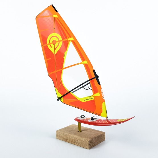 Model Windsurfingowy Goya Nitro + Goya Banzai Pro Orange
