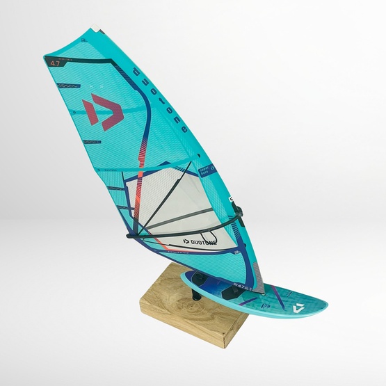 Windsurf model Duotone Grip Pistacio Board + Doutone Super Hero Pistacio