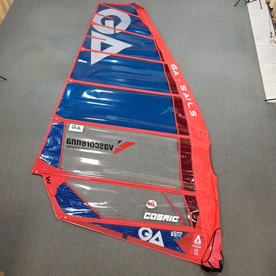 Żagiel do windsurfingu GA-Sails Cosmic 8.3 2023 [Po wypożyczalni]