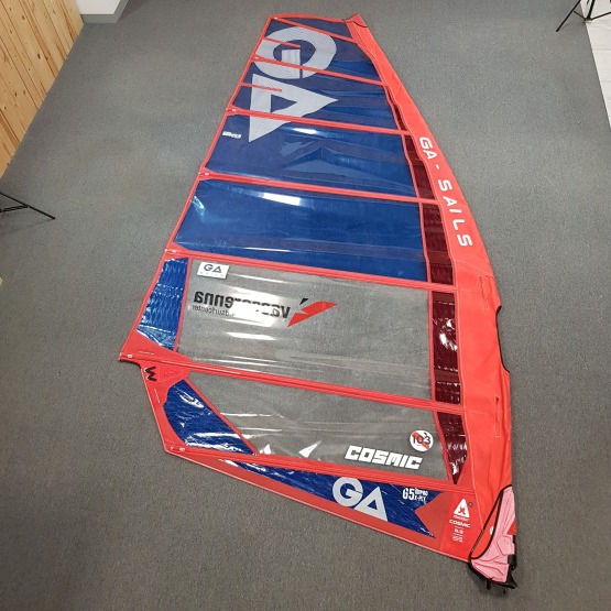 Żagiel do windsurfingu GA-Sails Cosmic 8.3 2023 [Po wypożyczalni]