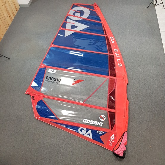 Żagiel do windsurfingu GA-Sails Cosmic 8.3 2023 [Po wypożyczalni]