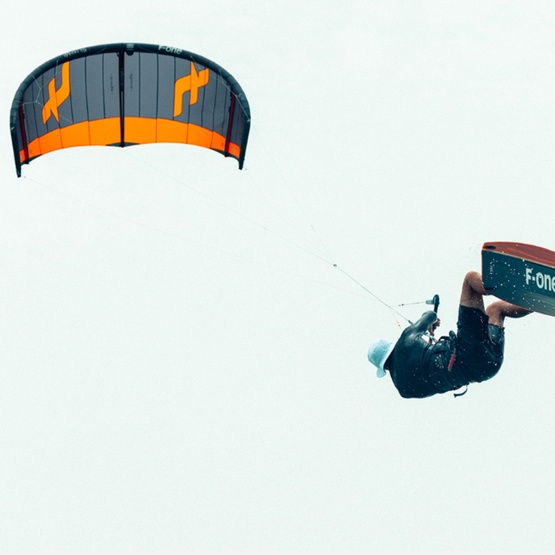 Kite F-ONE Bandit XVI flame / mint 2