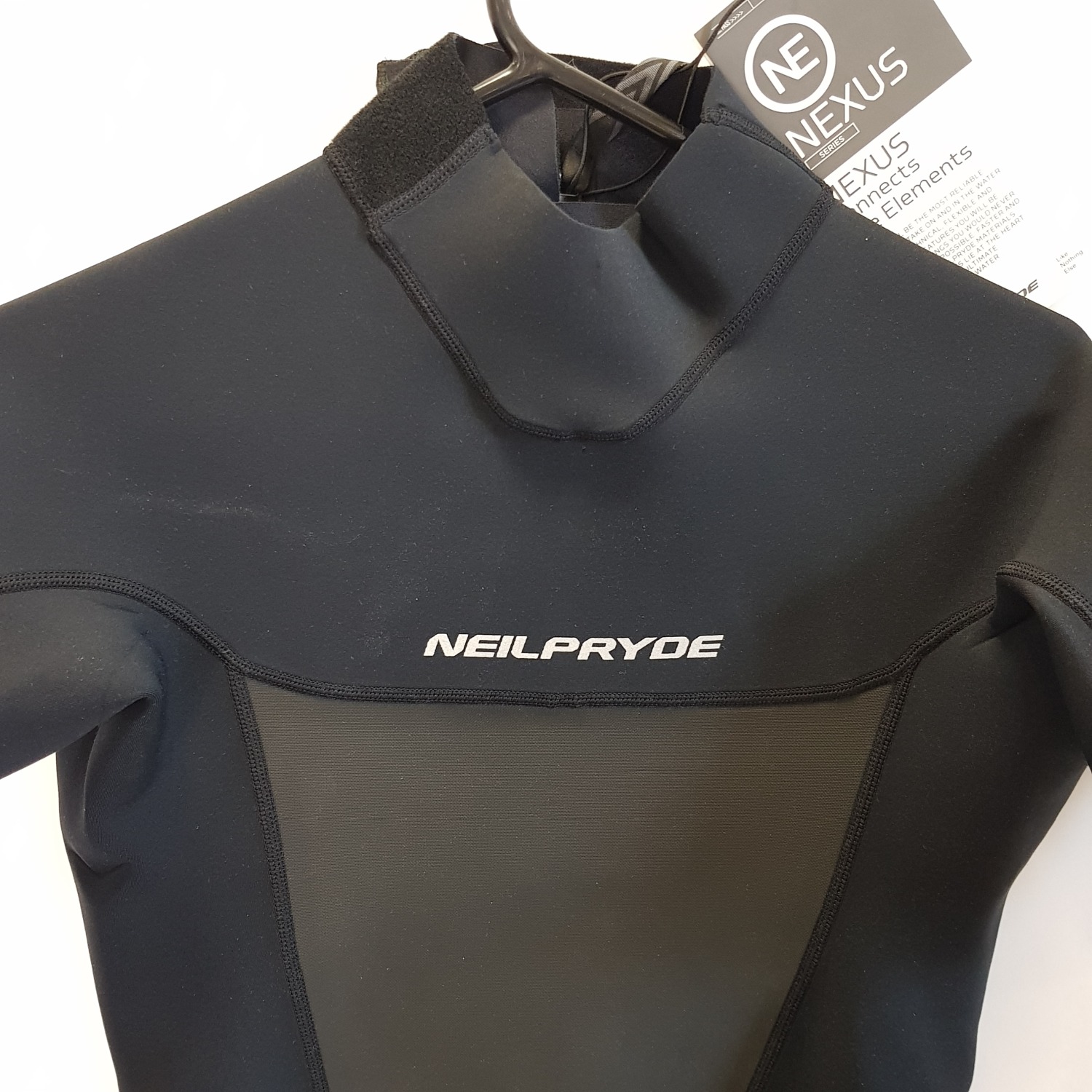 NEILPRYDE Mens wetsuit Nexus Shorty 2/2 BZ C1 Black 54 [TRANSPORT ...