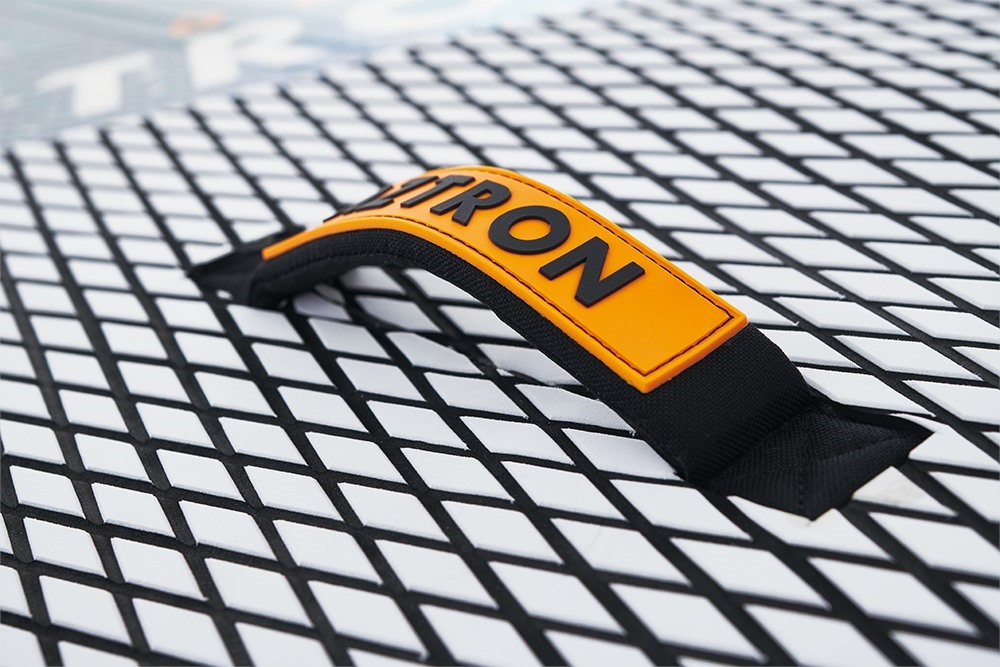 Aztron Orion - Center grab handle