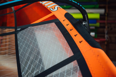 LOFTSAILS Żagiel windsurfingowy Racingblade 2023 - Kieszeń Masztowa Blade